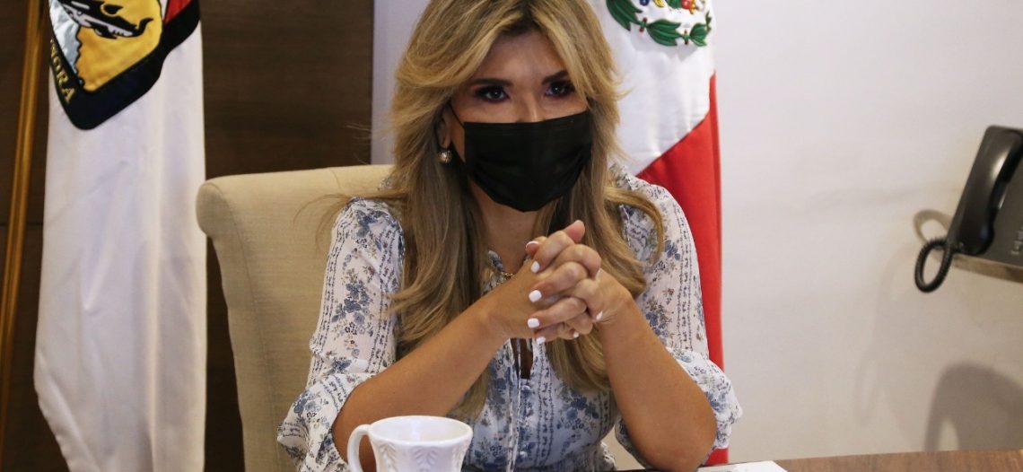 Es indispensable que jóvenes se vacunen contra COVID-19 para contener ola de contagios: Gobernadora Pavlovich