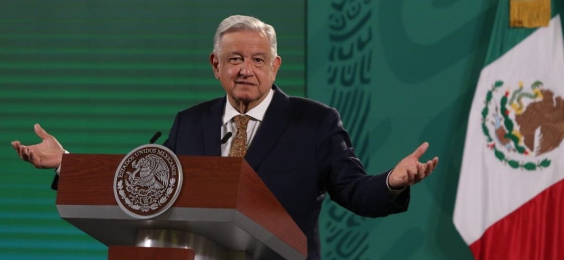 Andrés Manuel López Obrador pedirá usar crédito para pagar deuda