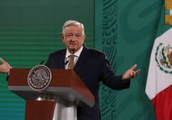 Andrés Manuel López Obrador pedirá usar crédito para pagar deuda