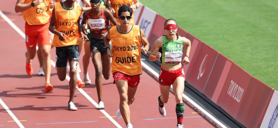 Mónica Rodríguez conquista el oro 100 para México