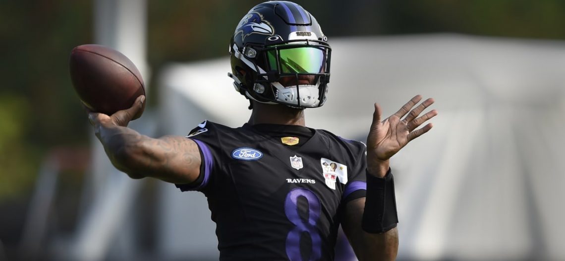 Lamar Jackson agradece estar de vuelta con Baltimore
