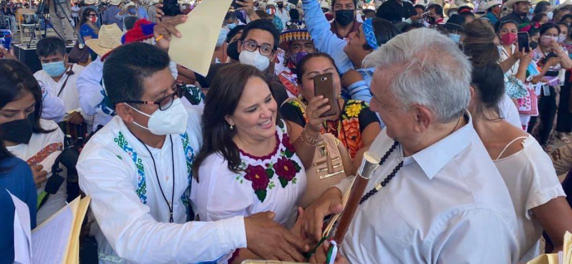 Acompaña alcaldesa Karla Córdova al presidente AMLO a la ceremonia de desagravio y supervisión del Plan de Justicia Yaqui