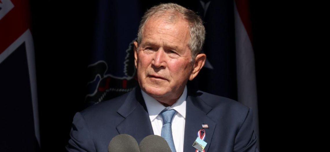 George W. Bush lamenta desunión de EU al conmemorar el 11-S