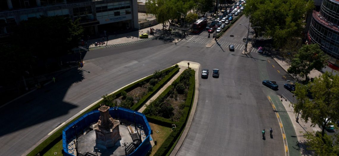 La escultura de una mujer indígena reemplazará la de Colón en icónica avenida de la Cd. de México