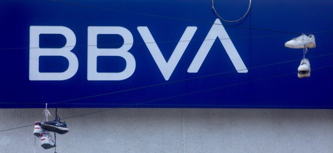 BBVA México reconoce “error interno” por la caída de su sistema del domingo; actualizaban sistemas