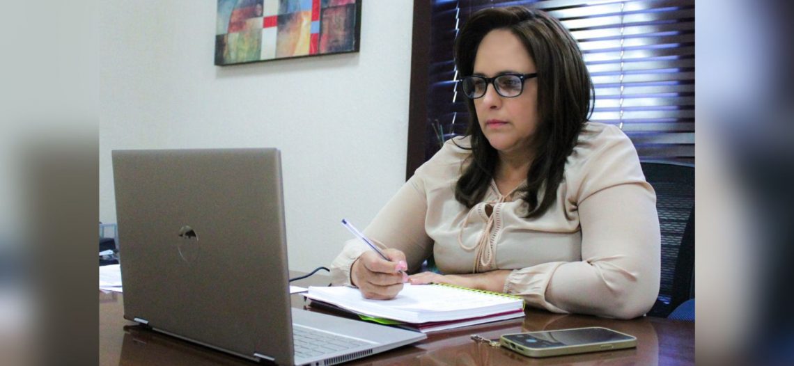 Trabajamos fuertemente para enderezar a Guaymas: Karla Córdova