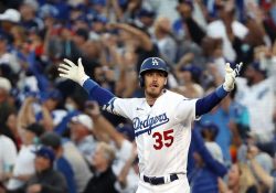 EPICA REMONTADA EN LA OCTAVA ENTRADA PARA DODGERS