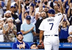 Julio Urías gana el Premio Nacional de Deportes