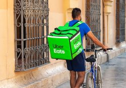 Uber amplía servicios en Canadá: ahora recibe pedidos de mariguana