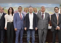Gobernador Durazo impulsa la transparencia en el otorgamiento de notarías