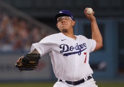 Julio Urías, entre los mejores de Grandes Ligas