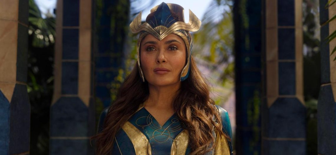 ‘Eternals’ y Salma Hayek se mantienen en la cima de la taquilla en EU