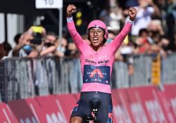 Egan Bernal regresará al Tour de Francia en 2022