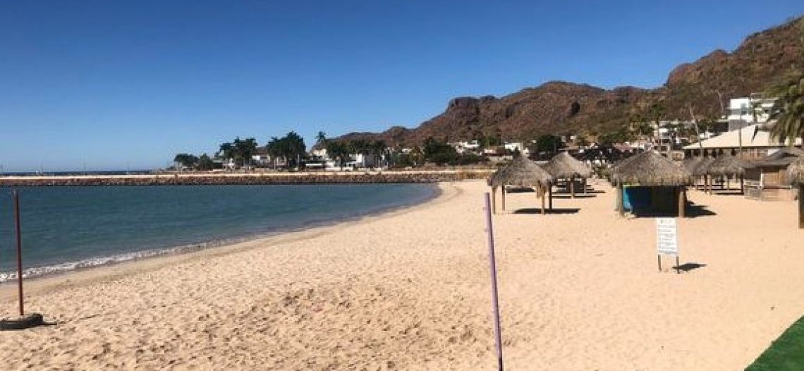 Aplauden el retiro de palapas y carpas de la Playa de Miramar