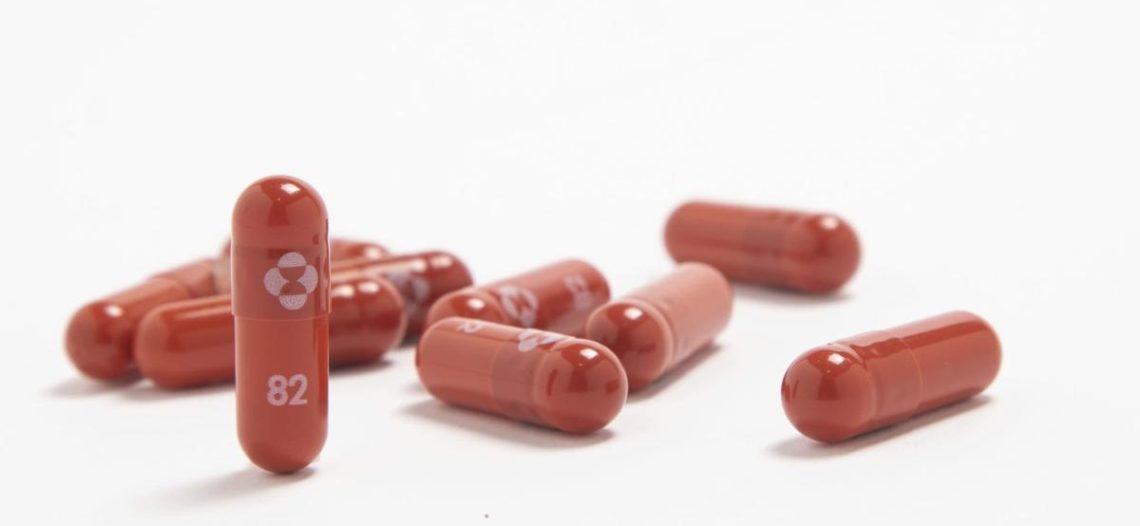 Reino Unido implementará píldora anticovid de Merck en ensayo