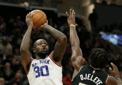 Knicks vienen de atrás y le pegan al campeón