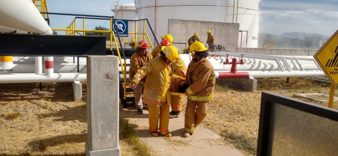 Protección Civil y Pemex realizan simulacro de derrame de combustible