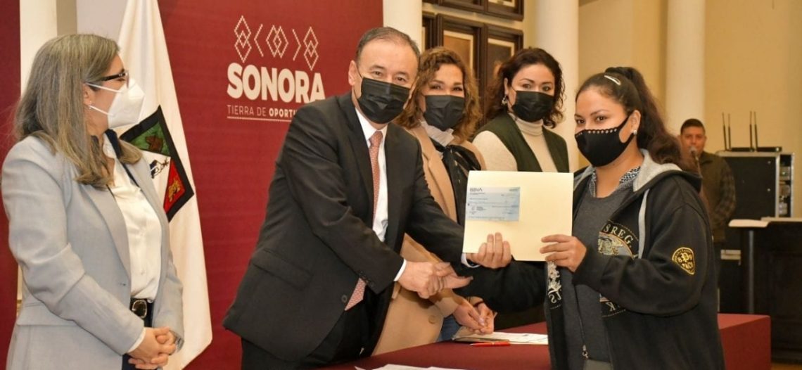 Gobernamos con sensibilidad y compromiso social: gobernador Alfonso Durazo