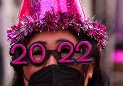 Covid apaga otra vez las 12 campanadas; año nuevo en pandemia