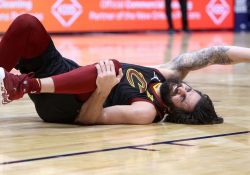 Cavaliers pierden a Ricky Rubio el resto de la temporada