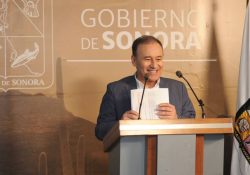 Gobernador Alfonso Durazo presenta avances en materia de rehabilitación escolar