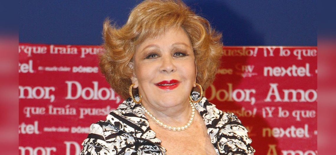 La actriz guaymense Silvia Pinal tiene Covid-19 y la hospitalizan