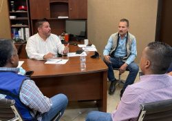 Se reúnen funcionarios del Ayuntamiento y CEA Guaymas para coordinar trabajos