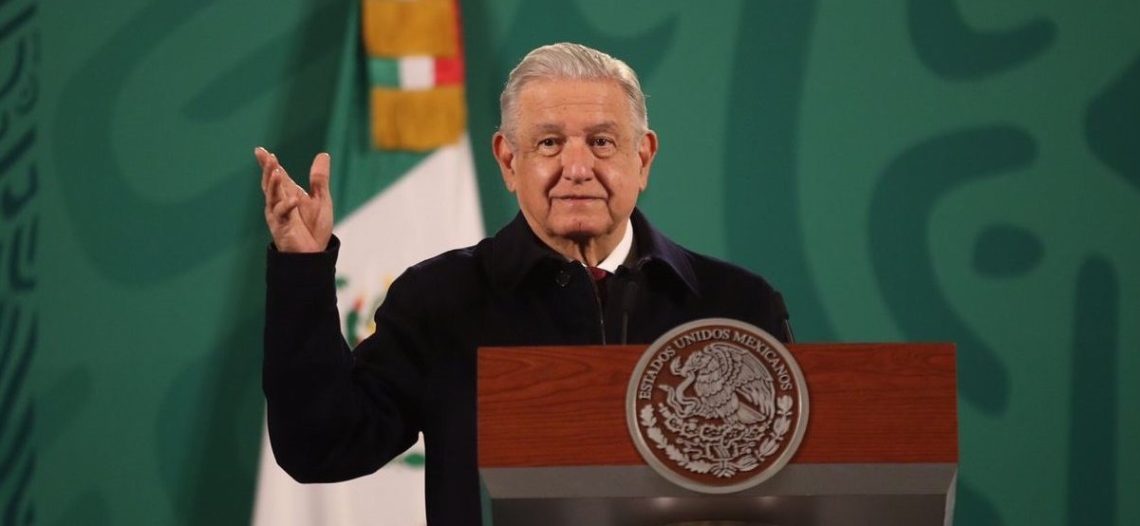 Presidente abre tribuna para sindicato petrolero