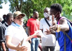 Disuelven campamento migrante; salen con salvoconducto