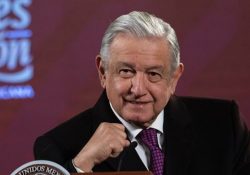 López Obrador pide garantizar seguridad en elección petrolera