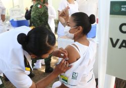 México suma 299,544 muertos por covid-19 en inicio de año