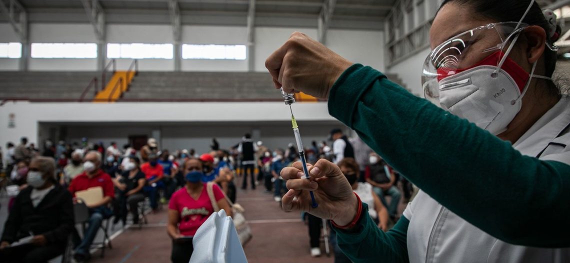El sábado, los maestros recibirán su vacuna contra covid-19 de refuerzo