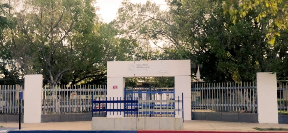 Reportan padres de familia brote de Covid en escuela secundaria “Benito Juárez” de Empalme