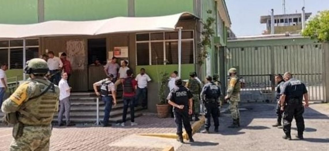 Reportan 8 muertos y 7 heridos tras una riña en cárcel colimense