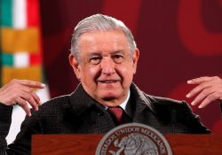 Califica López Obrador como ‘histórica’ la elección sindical de Pemex
