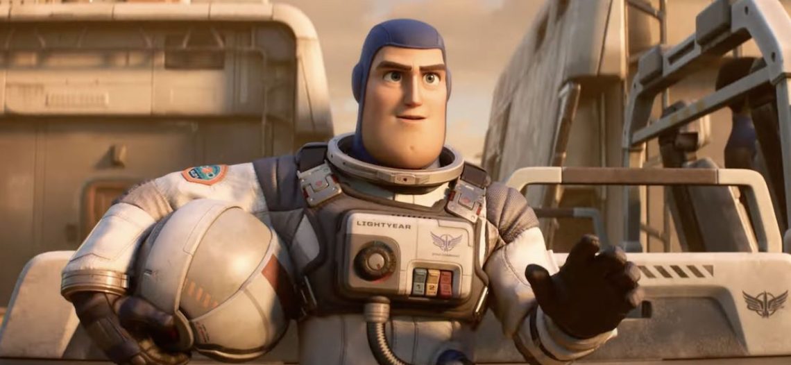 Lanzar tráiler de ‘Lightyear’; Buzz se enfrenta a Zurg