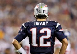 Tom Brady deja en suspenso su retiro de la NFL