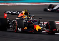 ‘Checo’ le ve el lado bueno a las fallas en la caja de cambios
