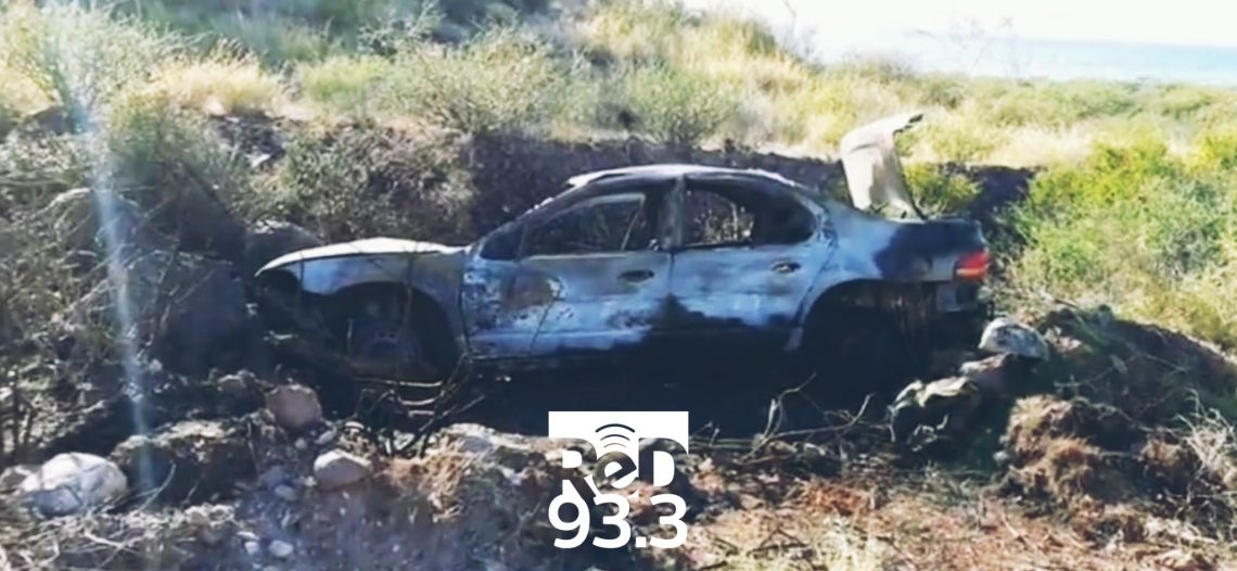 SE INCENDIA VEHICULO AL ACCIDENTARSE CAMINO AL DELFINARIO