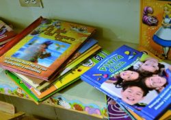 Inaugura preescolar su propia biblioteca obtenida “a base de jonrones”