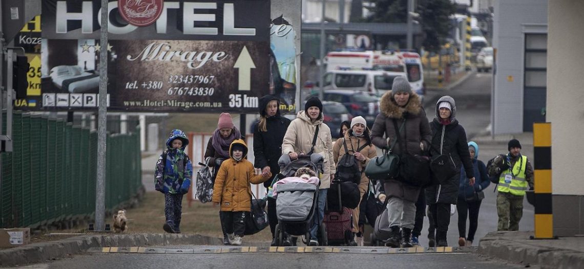 Leópolis rebasada por arribo de refugiados