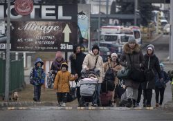Leópolis rebasada por arribo de refugiados