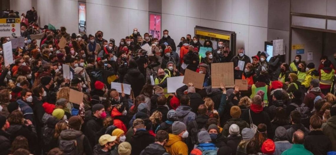 Han logrado escapar unas 150 mil personas de Ucrania
