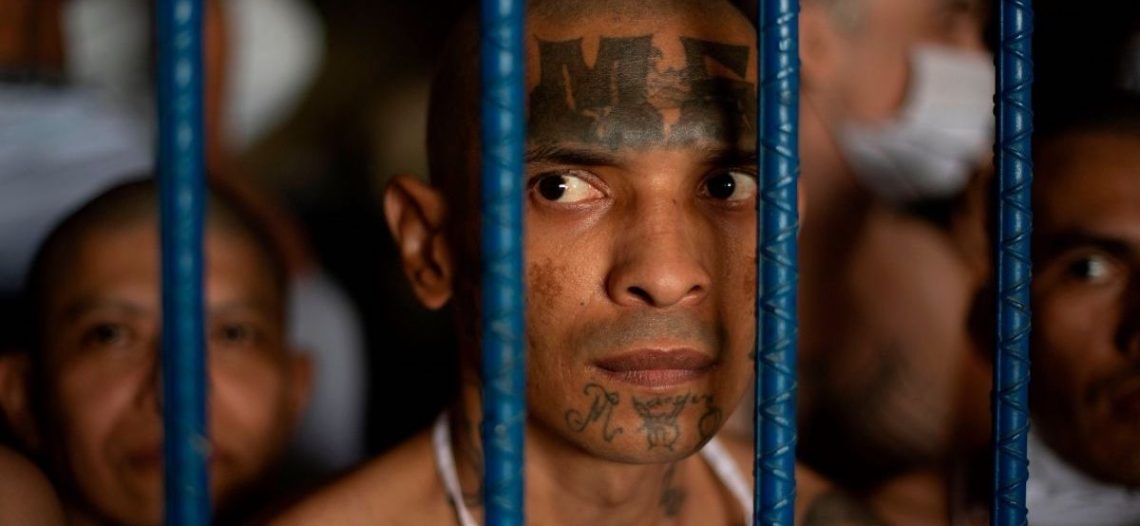 Quintuplican pena máxima a pandilleros en El Salvador