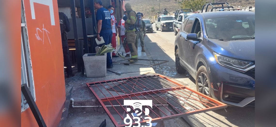 Explosión de negocio de comida dejó dos lesionados graves