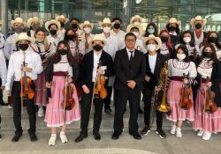 Músicos de Sonora en el AIFA: Orquesta Juvenil Sinfónica de Sonora ameniza inauguración del aeropuerto
