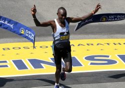 Kenia domina la rama varonil del Maratón de Boston