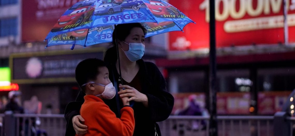 China sigue adelante con su política ‘cero covid’ pese a frustración de habitantes en Shanghái