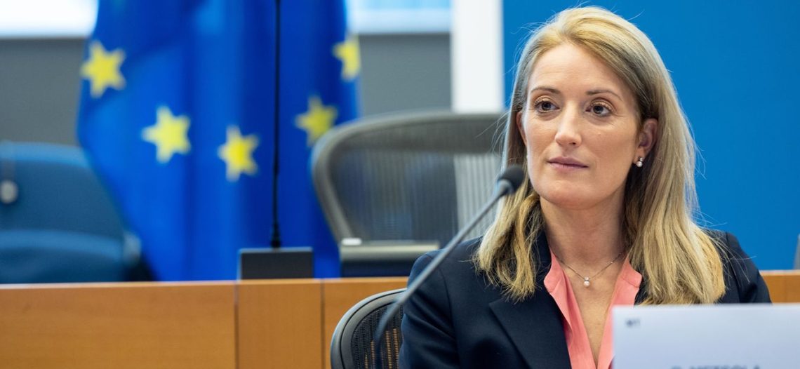 Presidenta del Parlamento Europeo viaja rumbo a Kiev