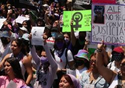 Exigen: “¡Ni una más!”; marchan contra feminicidios